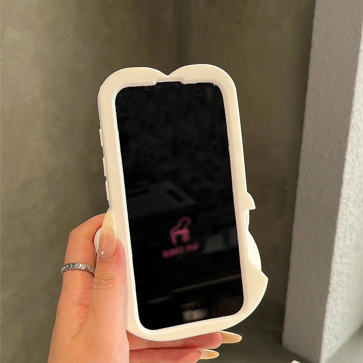 Cute Kitty phone case with stand
