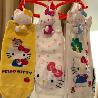 Hello Kitty socks drying rack