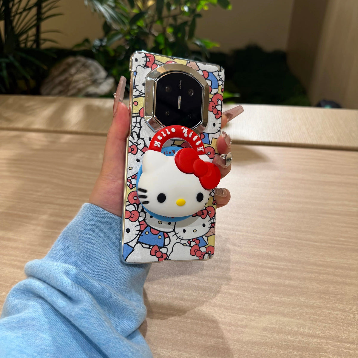 Android compatible Full-screen Hello Kitty magnetic kickstand case