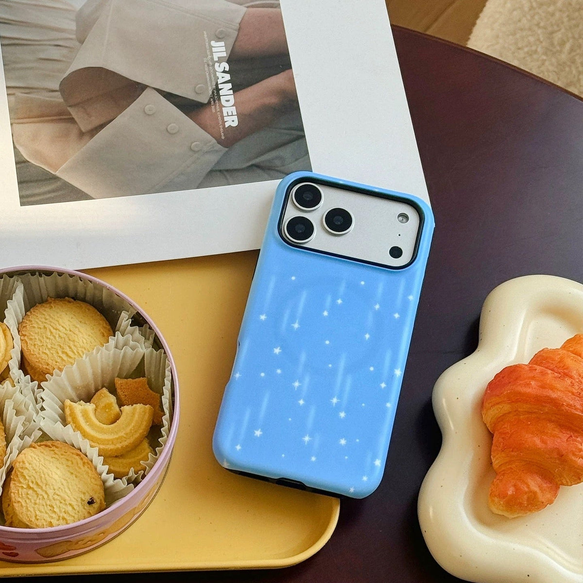 Meteor Shower Magnetic Phone Case Stand