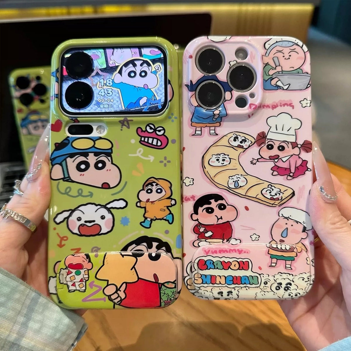Crayon Shin-chan Portable Mirror Phone Case