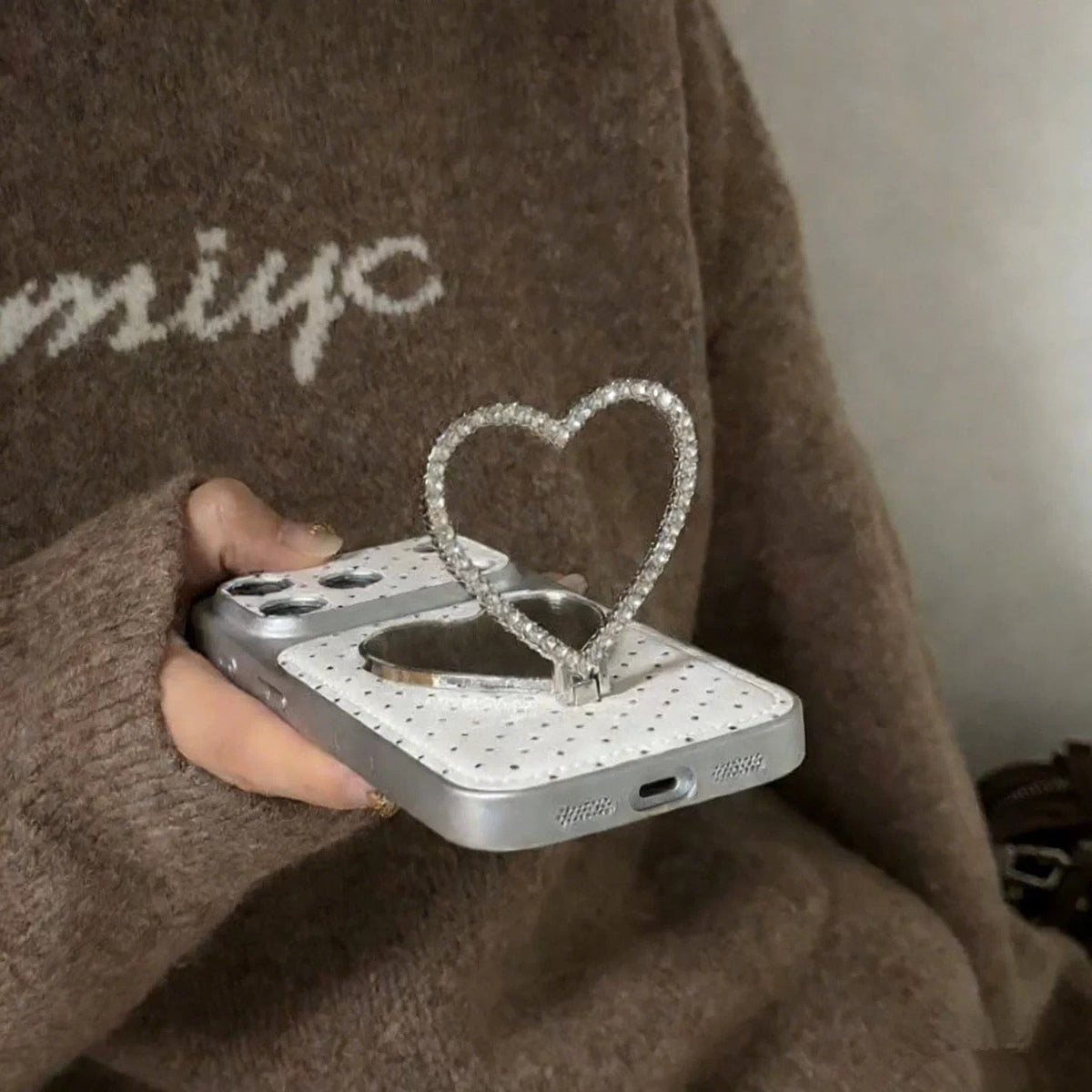 Polka Dot Heart-Shaped Stand Phone Case