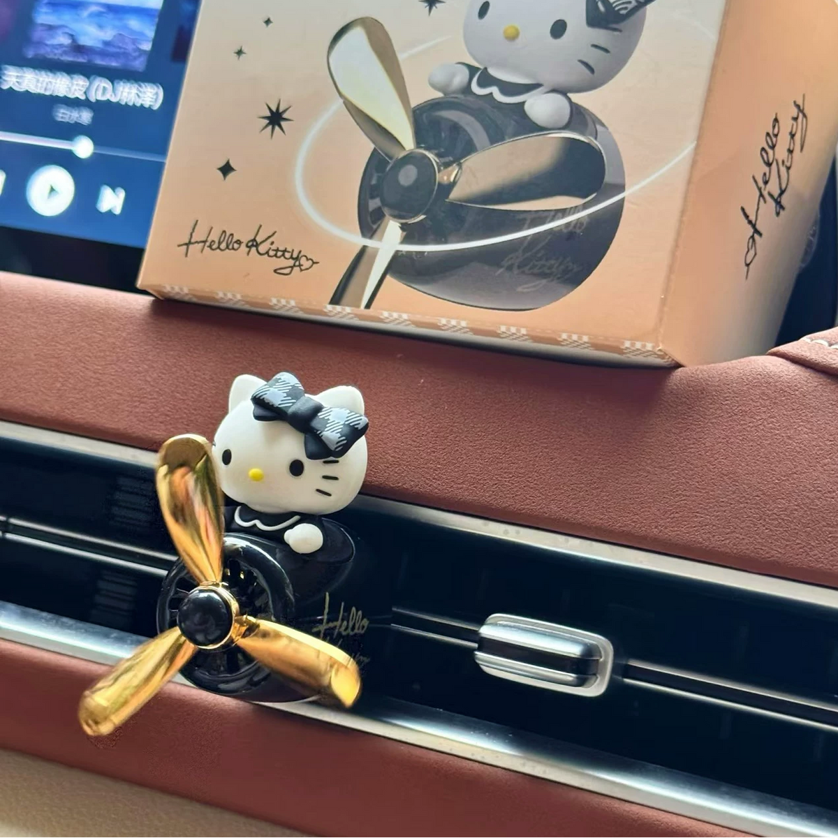 Hello Kitty Airplane-Style Car Air Vent Fragrance Diffuser